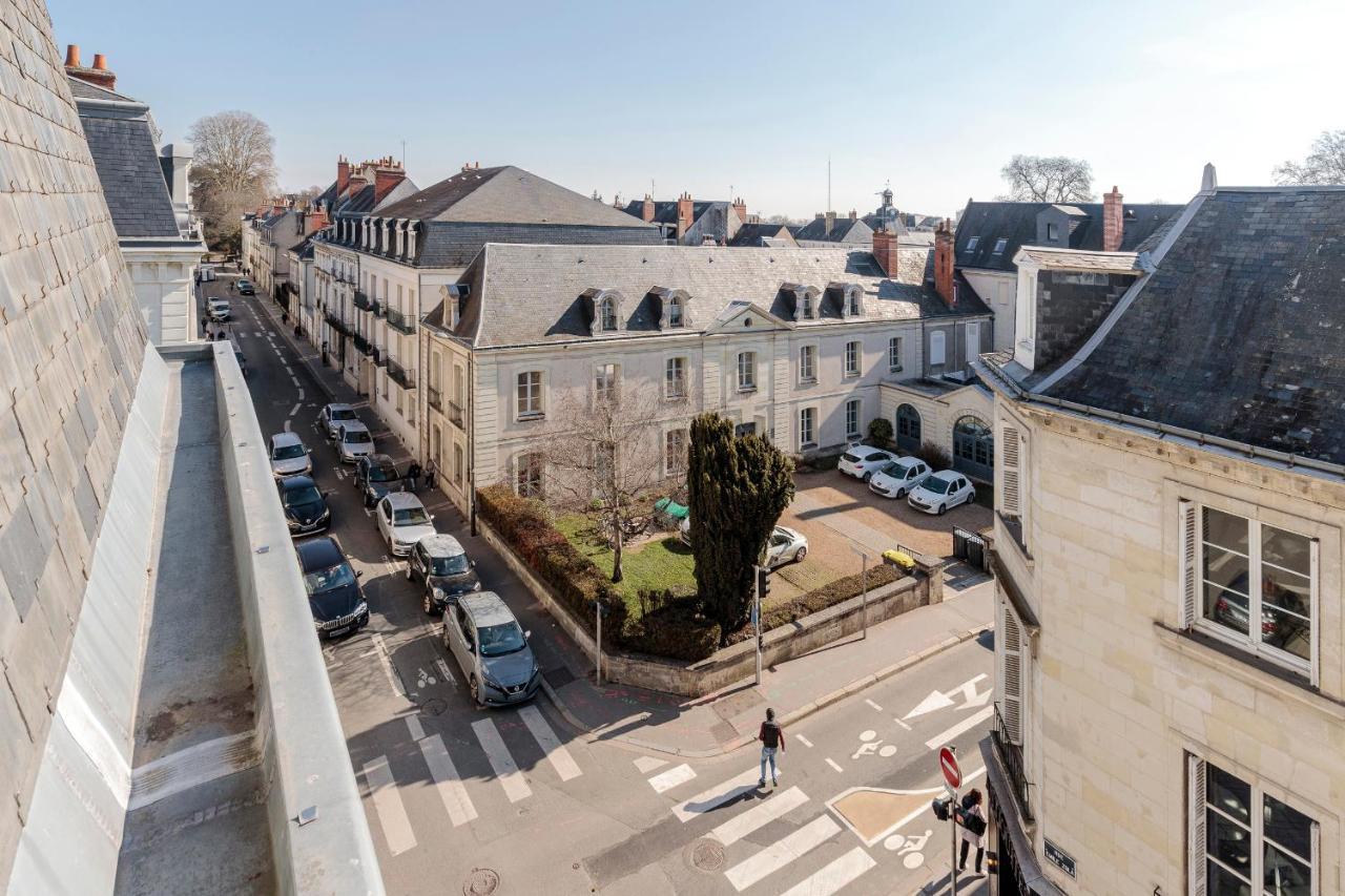 Hotel Corneille - Entree Autonome, Reception En Ligne - Encore Mieux Tours Zewnętrze zdjęcie