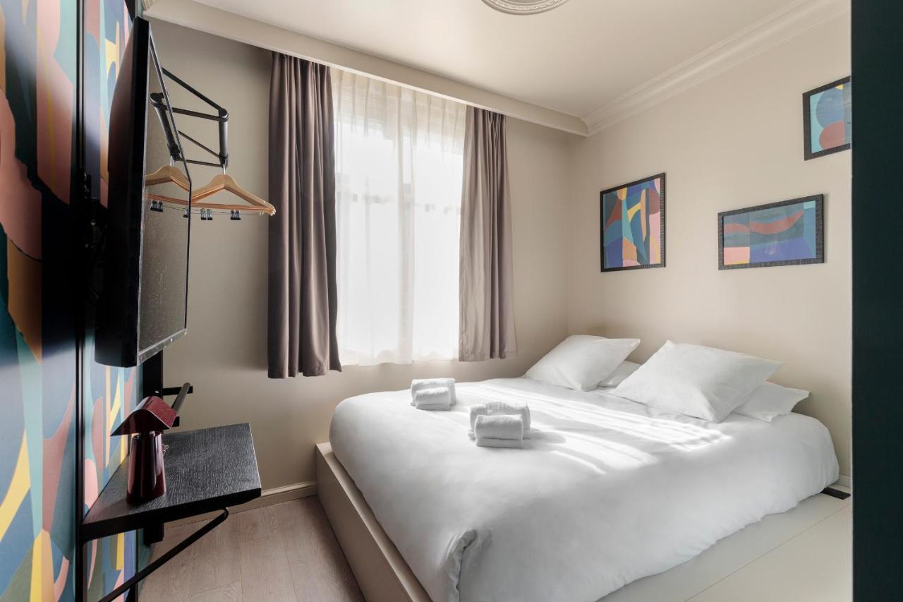Hotel Corneille - Entree Autonome, Reception En Ligne - Encore Mieux Tours Zewnętrze zdjęcie