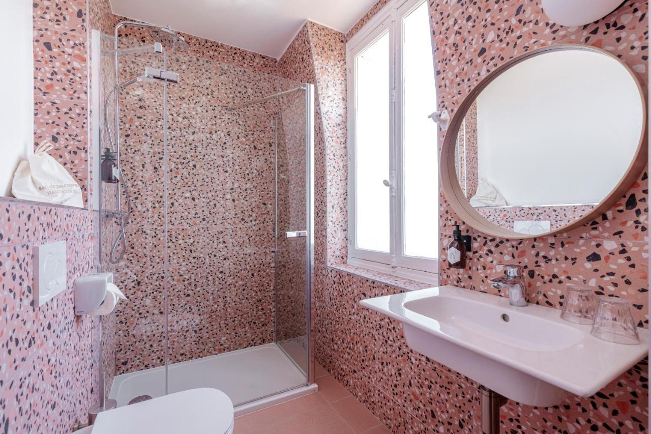 Hotel Corneille - Entree Autonome, Reception En Ligne - Encore Mieux Tours Zewnętrze zdjęcie