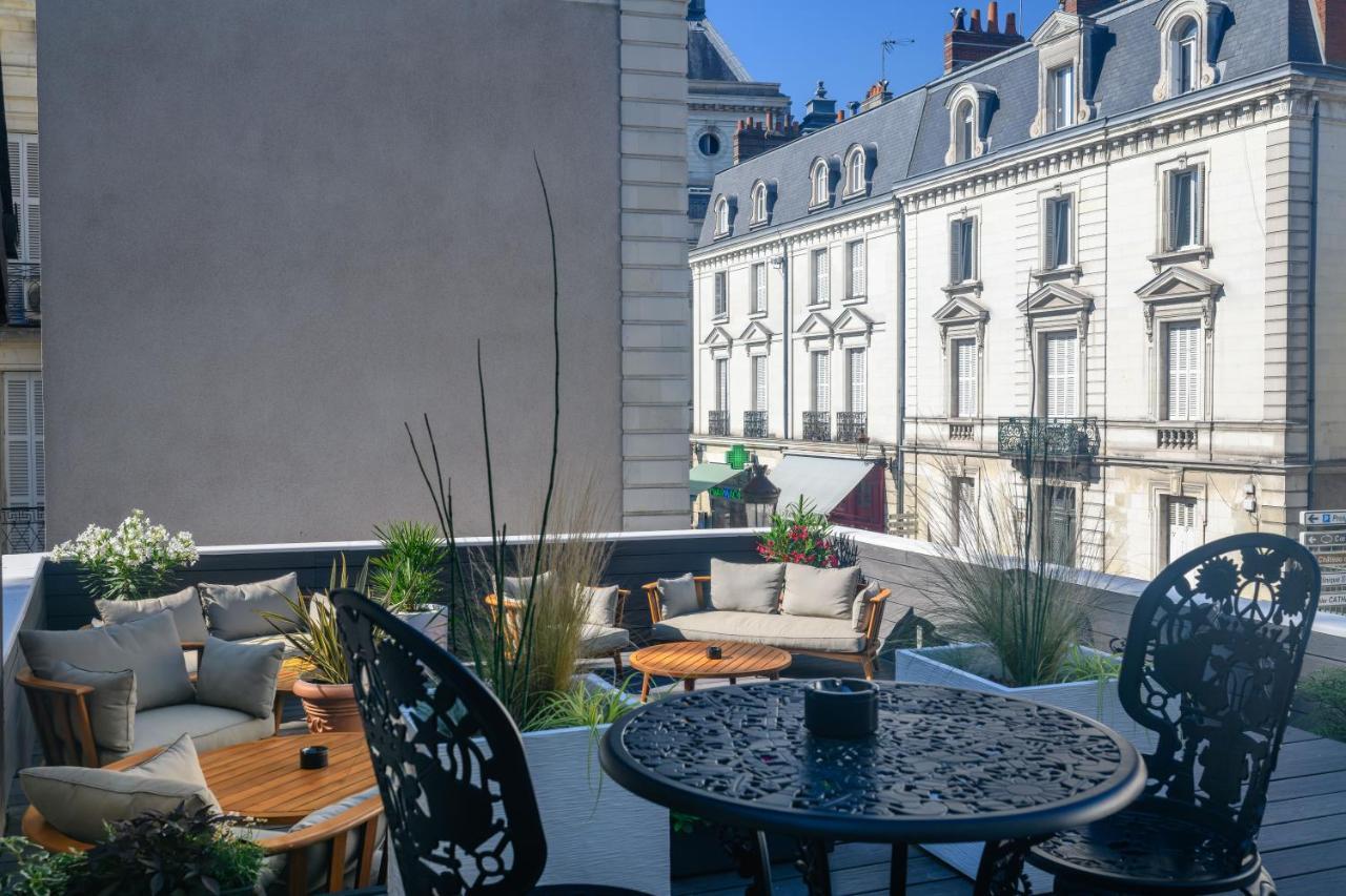 Hotel Corneille - Entree Autonome, Reception En Ligne - Encore Mieux Tours Zewnętrze zdjęcie